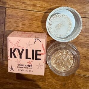 Kylie Jenner Shimmer Eye Glaze - Ocean Child
